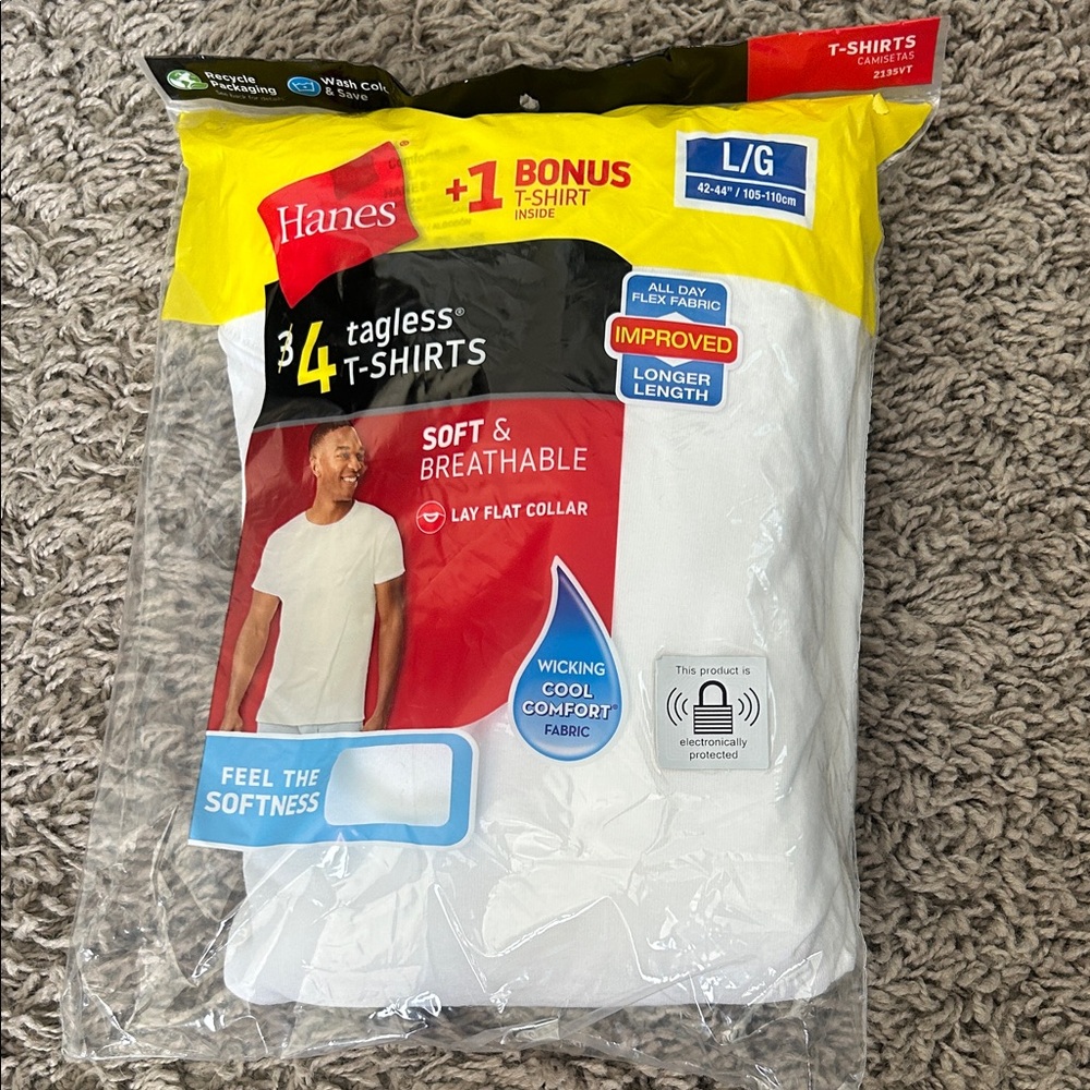Hanes White Tagless T-Shirts 3+1 Pack